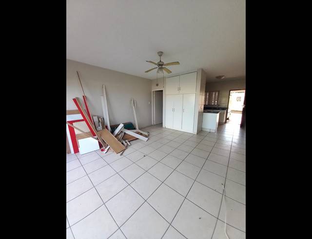 1 BEDROOM APARTMENT FOR SALE IN MARGATE BEACH